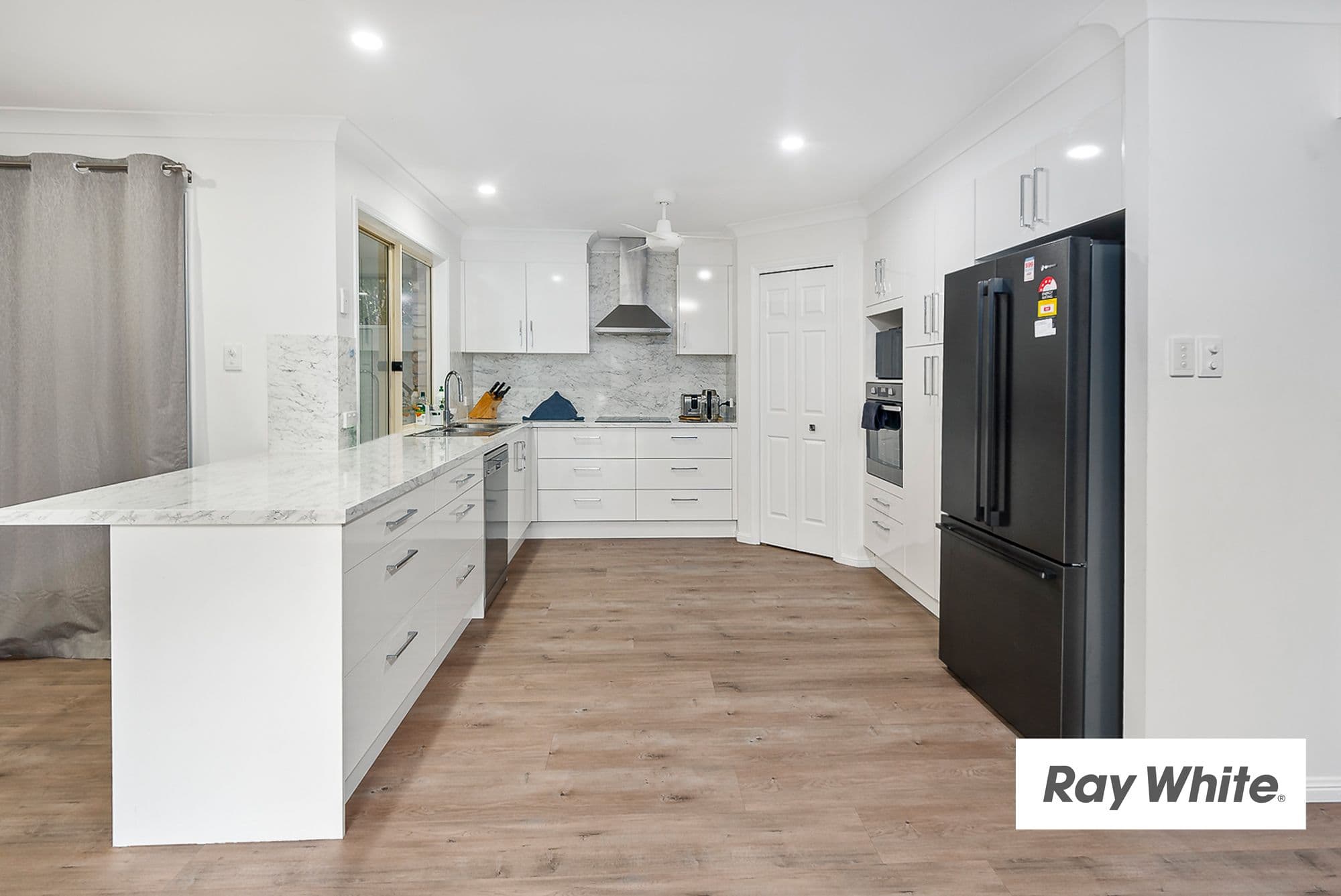 14 Agathis Place, Forest Lake QLD 4078, Forest Lake - Thumbnail 2