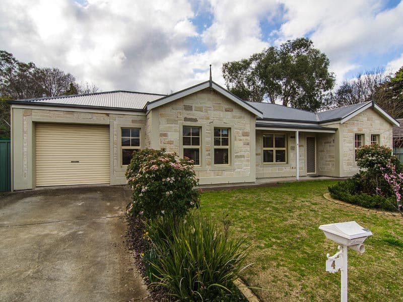 27 Matthew Street, Scarborough, Scarborough - Thumbnail 2