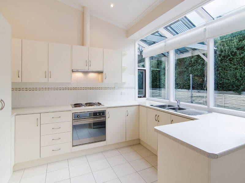 27 Matthew Street, Scarborough, Scarborough - Thumbnail 3