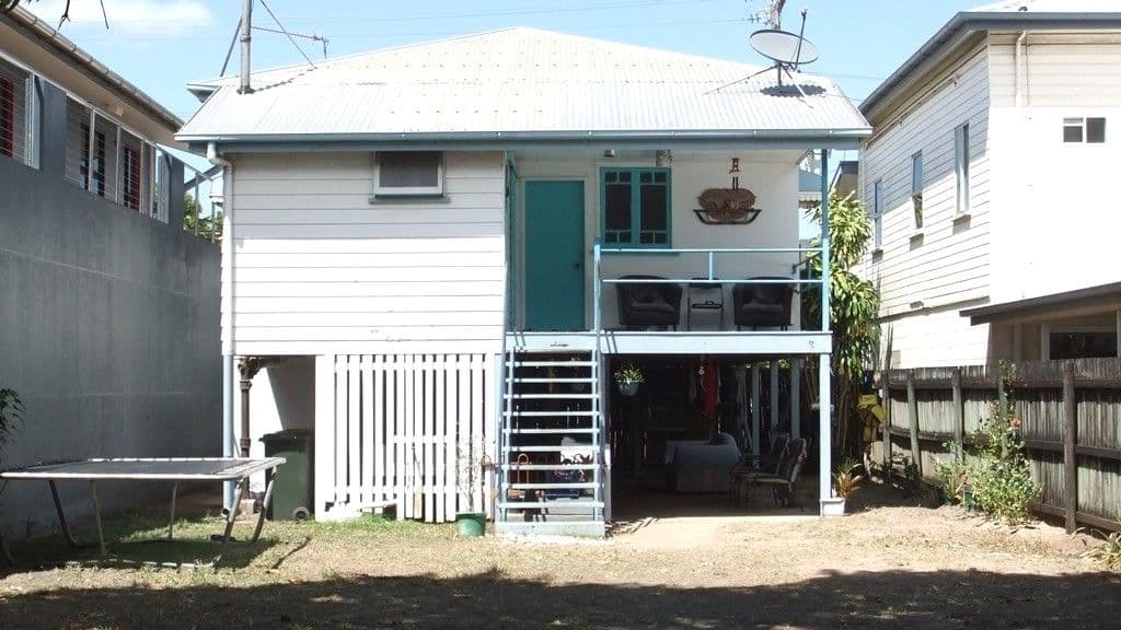 174 Buchan Street, BUNGALOW QLD 4870, Bungalow - Thumbnail 4