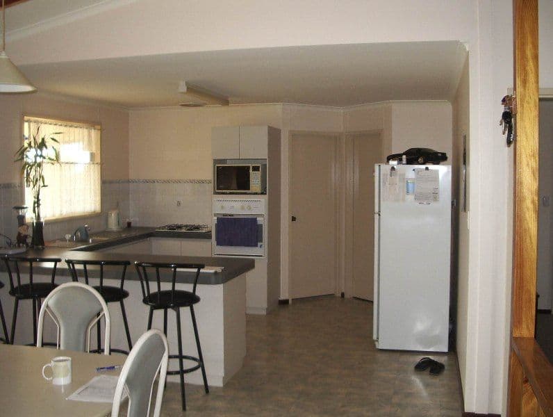 6  Station Street, COOROW WA 6515, Coorow - Thumbnail 3