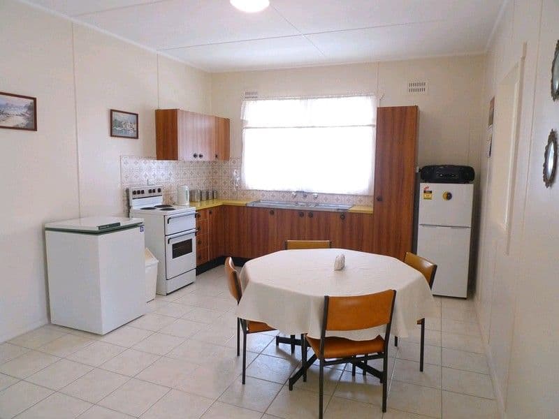 16 Victoria Avenue, TOUKLEY NSW 2263, Toukley - Thumbnail 4