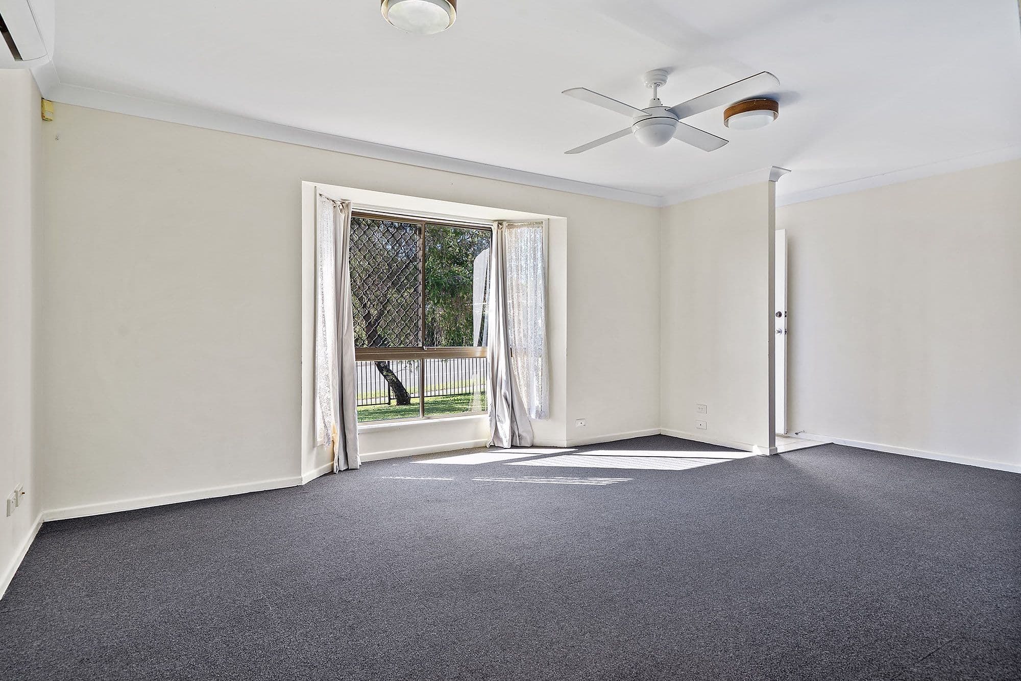 91 Haig Road, Loganlea QLD 4131, Loganlea - Thumbnail 2