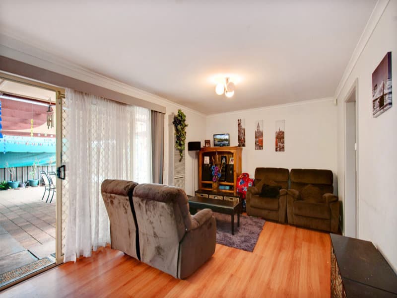 4 Highgate Mews, Blakeview - Thumbnail 3