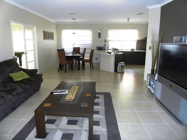 14 Verde Road, SOUTHERN RIVER WA 6110, Southern River - Thumbnail 3
