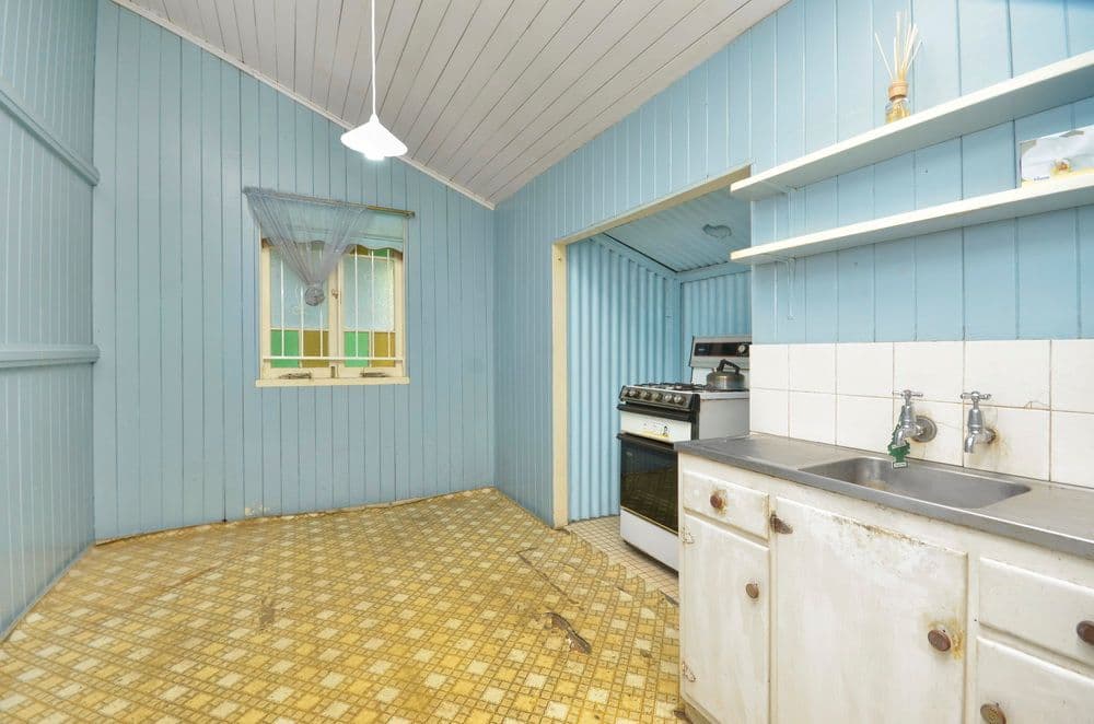 48 Robinson Street, COORPAROO QLD 4151, Coorparoo - Thumbnail 2