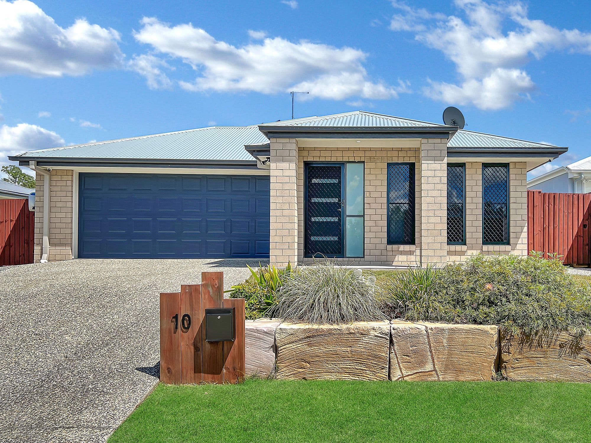 10 Mary Crescent, Rosewood QLD 4340, Rosewood - Thumbnail 2