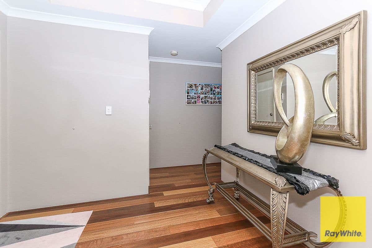 93 Bethwyn Circuit, Madeley WA 6065, Madeley - Thumbnail 4