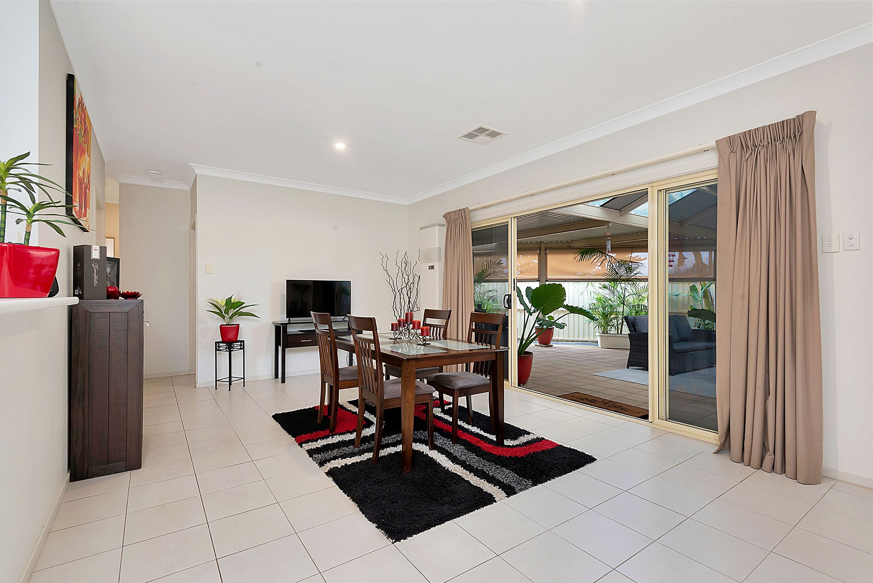 11 Iluka Crescent, Mawson Lakes SA 5095, Mawson Lakes - Thumbnail 2