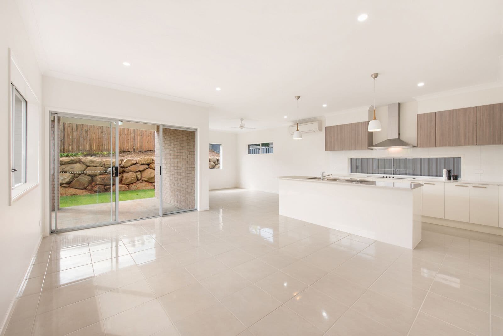 8 Taminga Street, Sunnybank Hills QLD 4109, Sunnybank Hills - Thumbnail 3