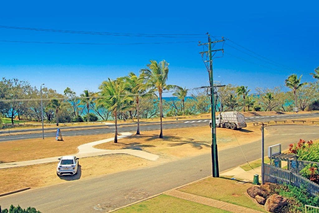 92 Scenic Highway, Lammermoor QLD 4703, Lammermoor - Thumbnail 4