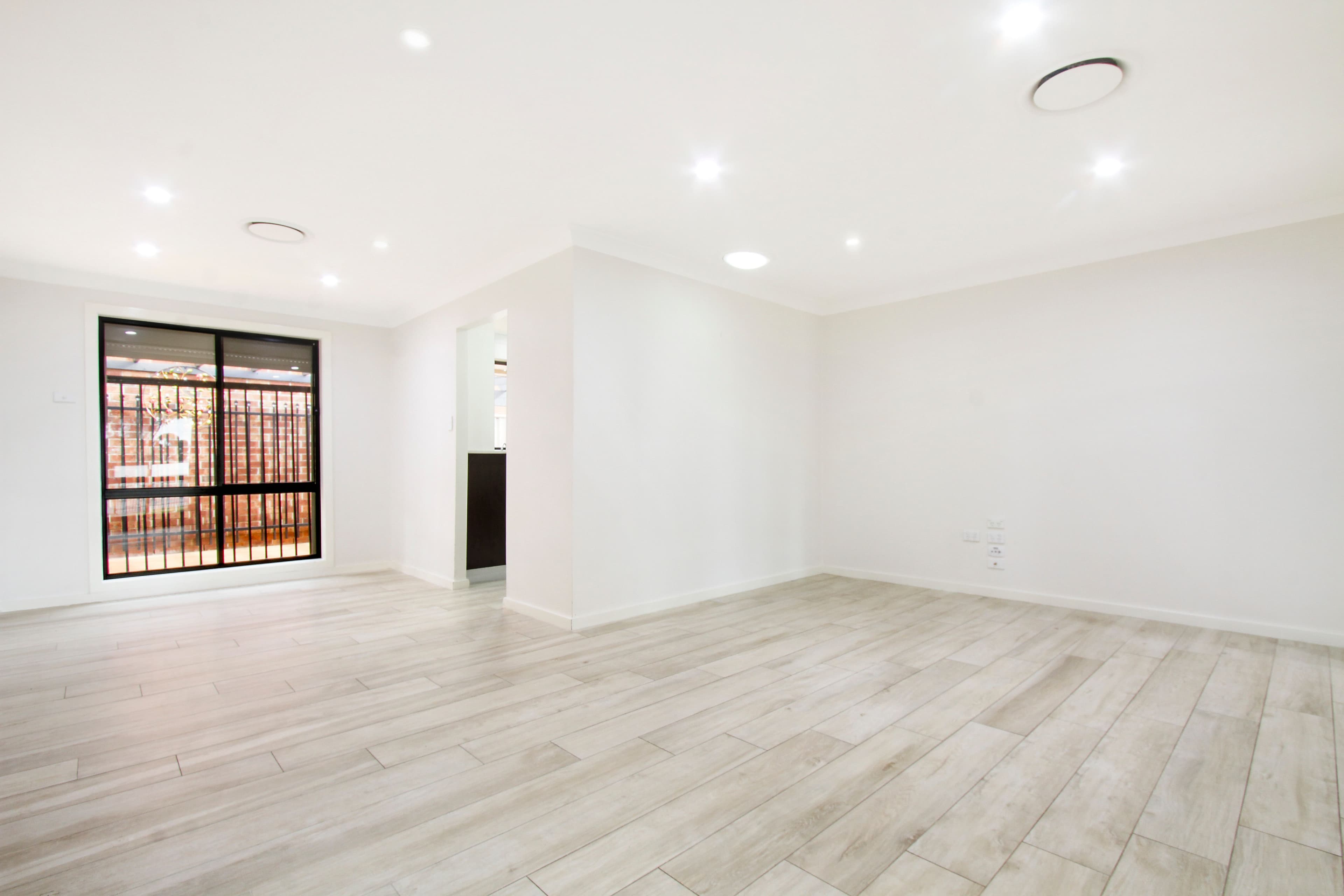 24 Rossetti Street, Wetherill Park NSW 2164, Wetherill Park - Thumbnail 2
