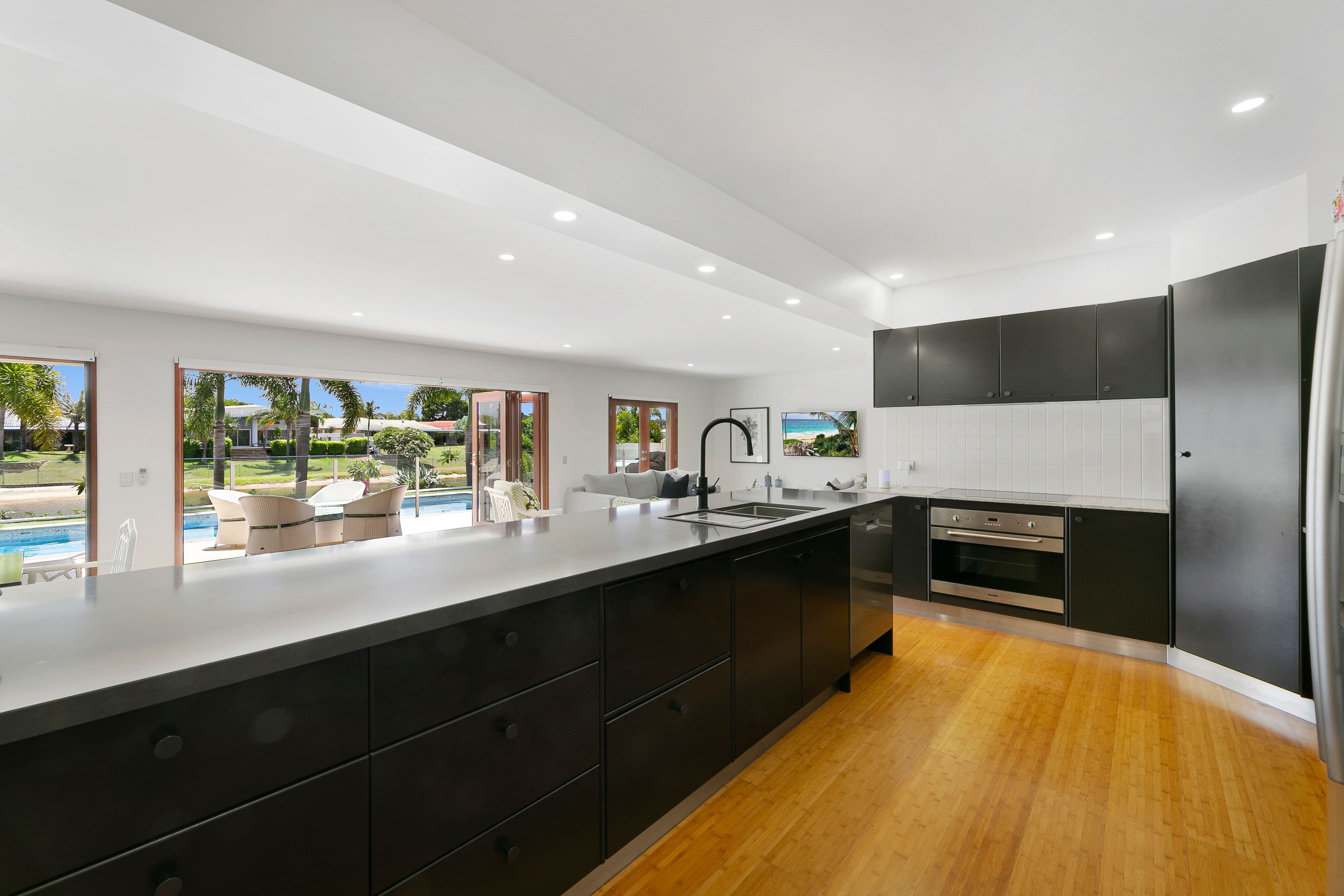 44 Alec Avenue, Mermaid Waters QLD 4218, Mermaid Waters - Thumbnail 5