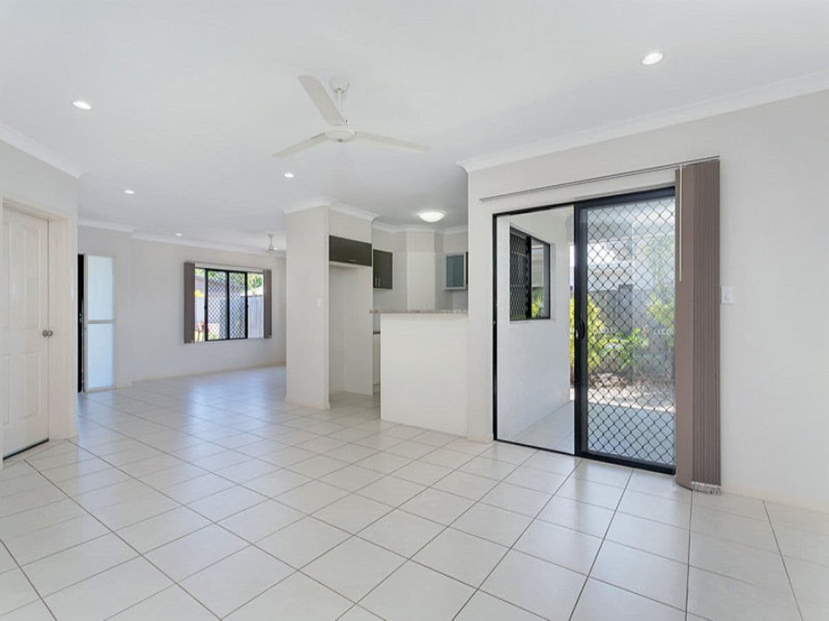 10 Hatch Close, Trinity Beach QLD 4879, Trinity Beach - Thumbnail 4