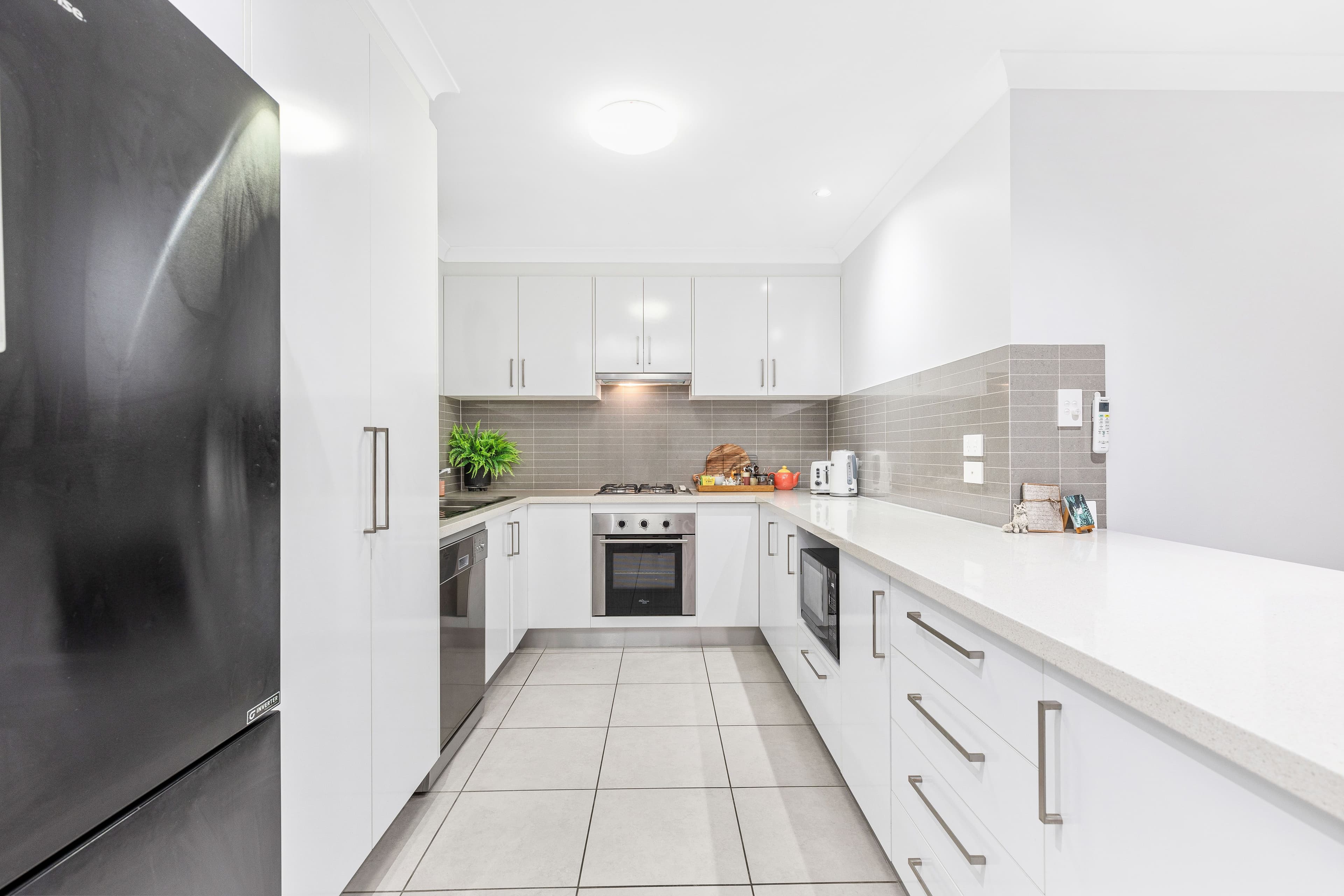 13 Reimers Street, Emerald QLD 4720, Emerald - Thumbnail 5