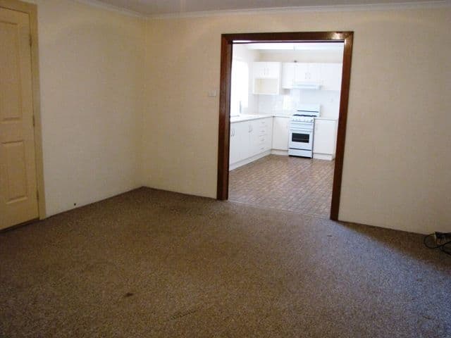 3 Sturt Street, LOXTON SA 5333, Loxton - Thumbnail 2