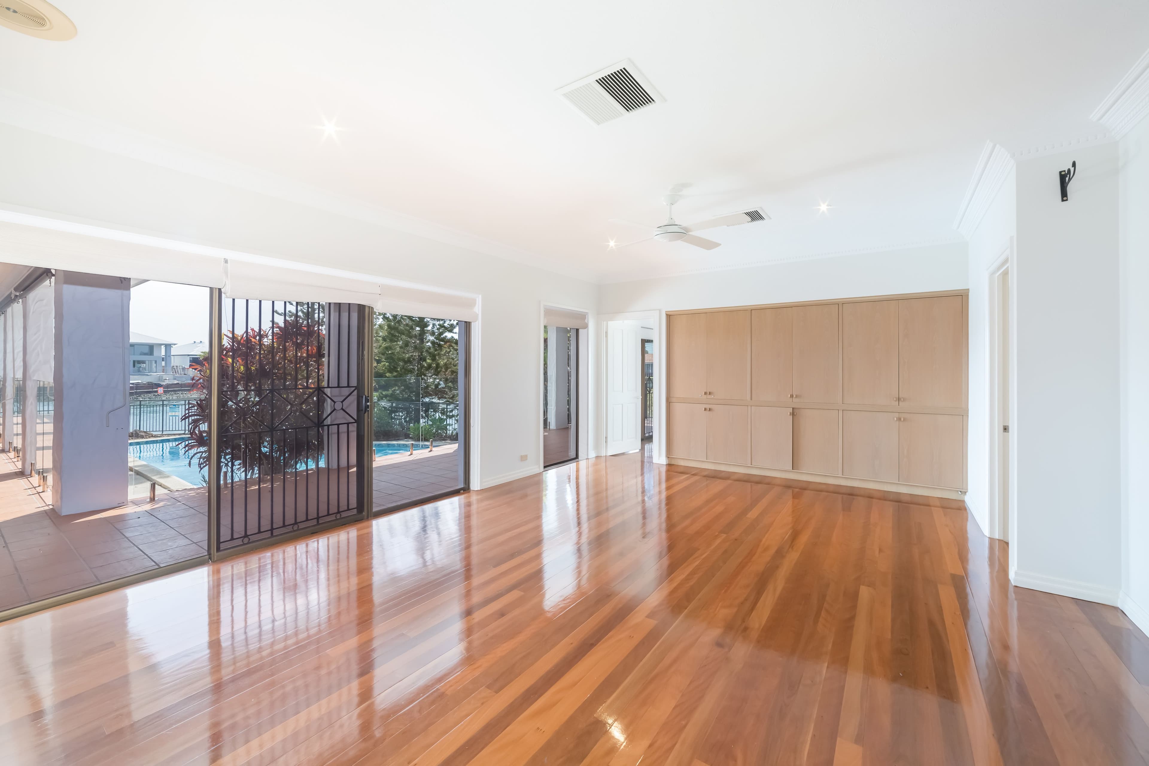 22 Binda Place, Sorrento QLD 4217, Sorrento - Thumbnail 6