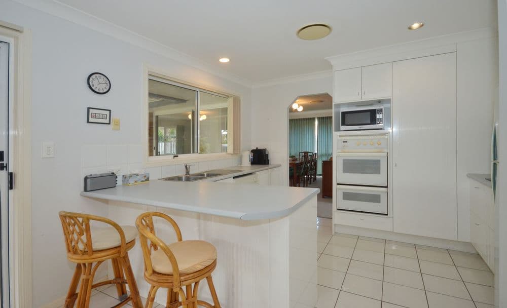 6 Augusta Place, BANORA POINT NSW 2486, Banora Point - Thumbnail 6