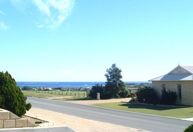 54 Waverley Street, MOUNT TARCOOLA WA 6530, Mount Tarcoola - Thumbnail 2