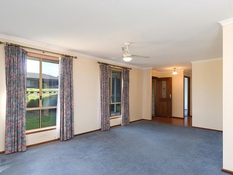 62 Ray Orr Drive, MOUNT BARKER SA 5251, Mount Barker - Thumbnail 2