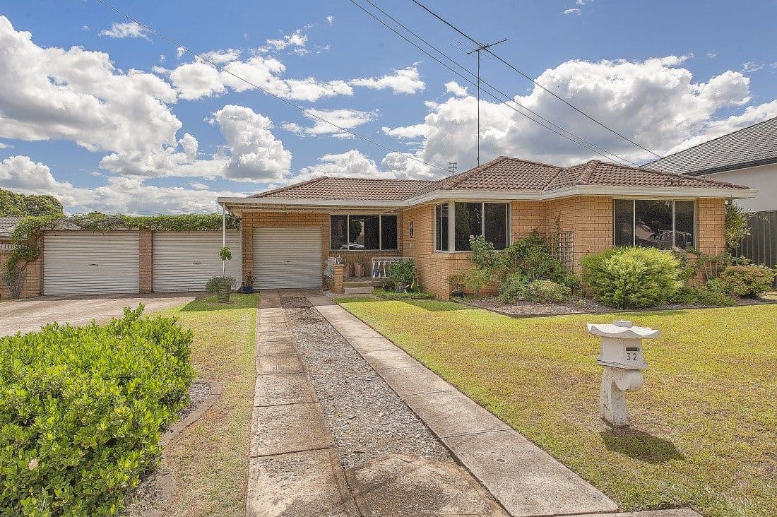 32 Gal Crescent, Moorebank NSW 2170, Moorebank - Image 1