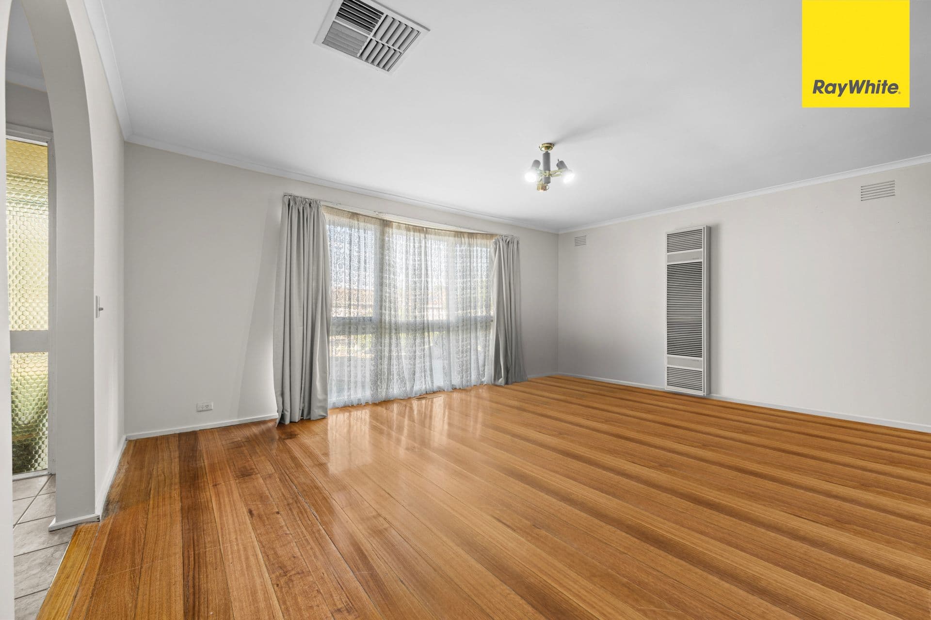 8 Neerim Street, Melton South VIC 3338, Melton South - Thumbnail 3