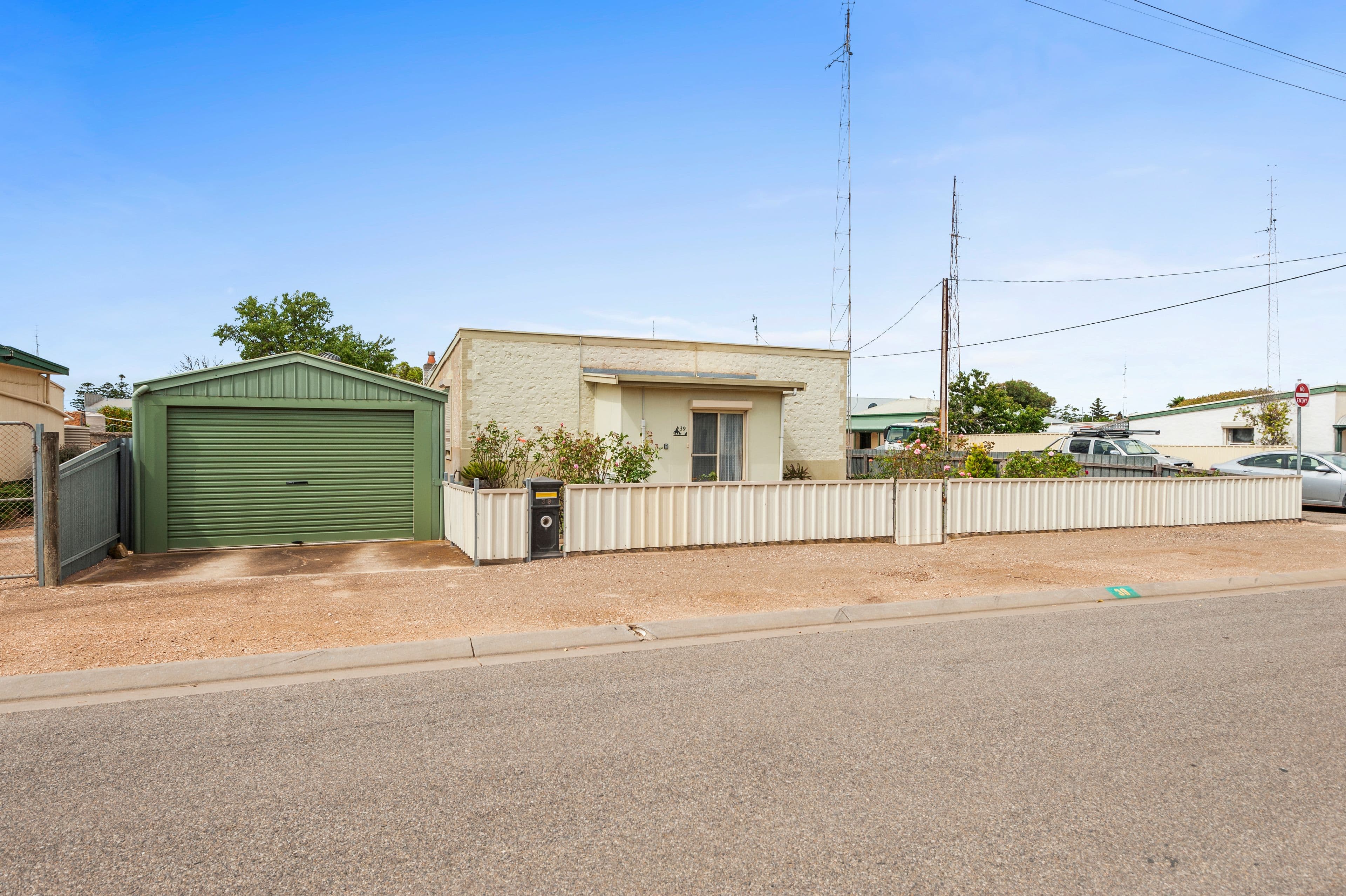 39 Clara Street, Wallaroo SA 5556, Wallaroo - Thumbnail 4