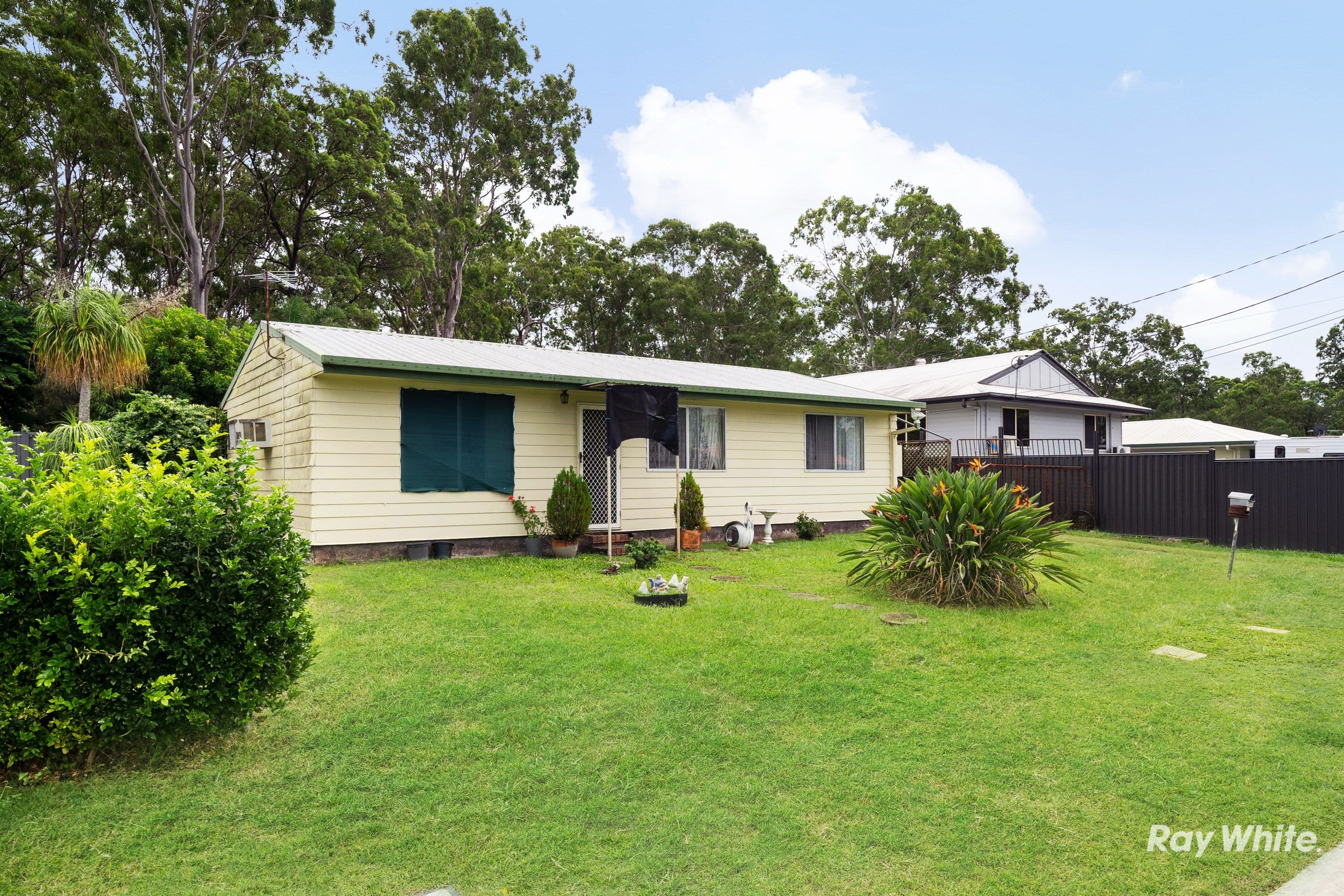 24 Sharon Drive, Eagleby QLD 4207, Eagleby - Thumbnail 2