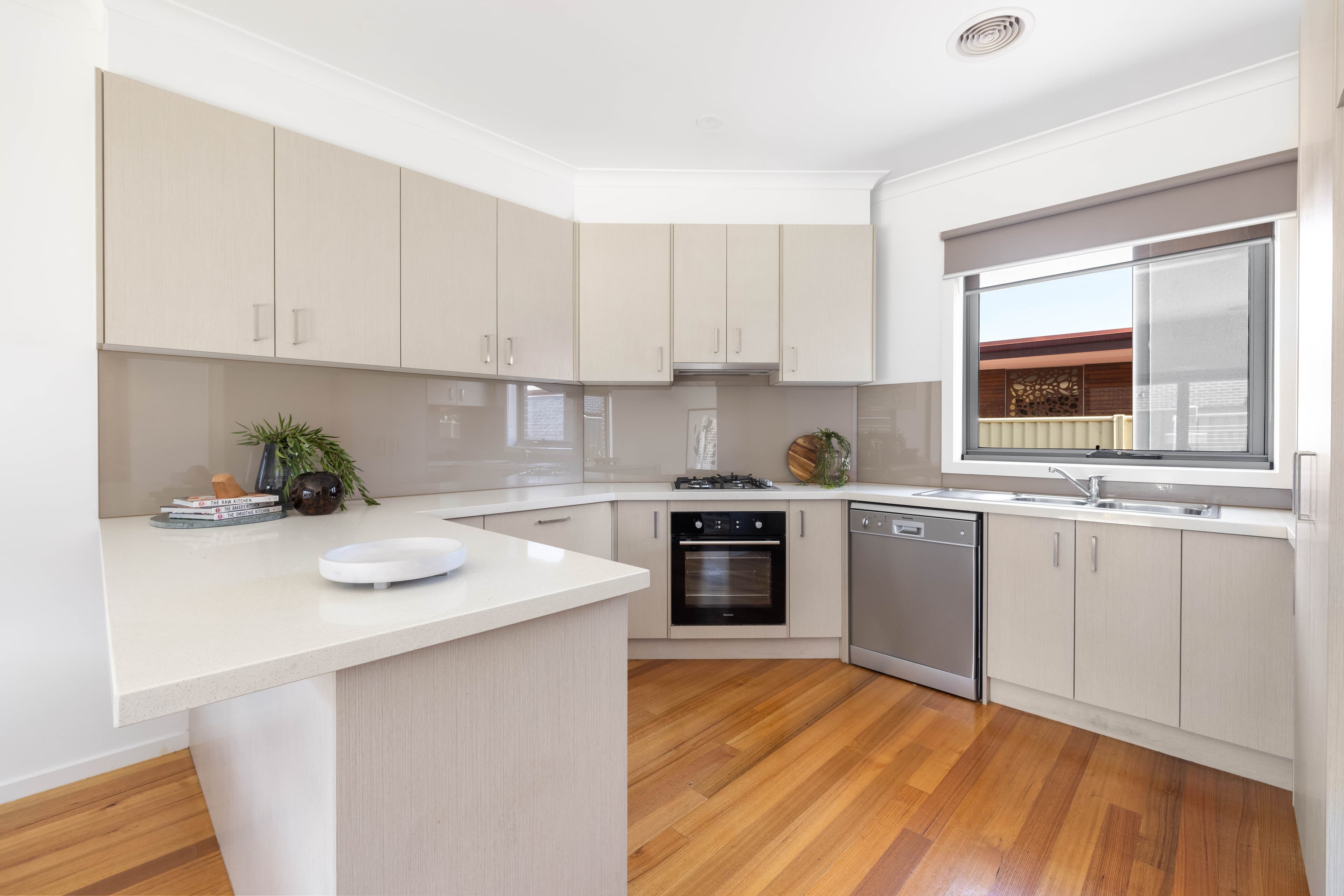12 Hart Street, Airport West VIC 3042, Airport West - Thumbnail 2