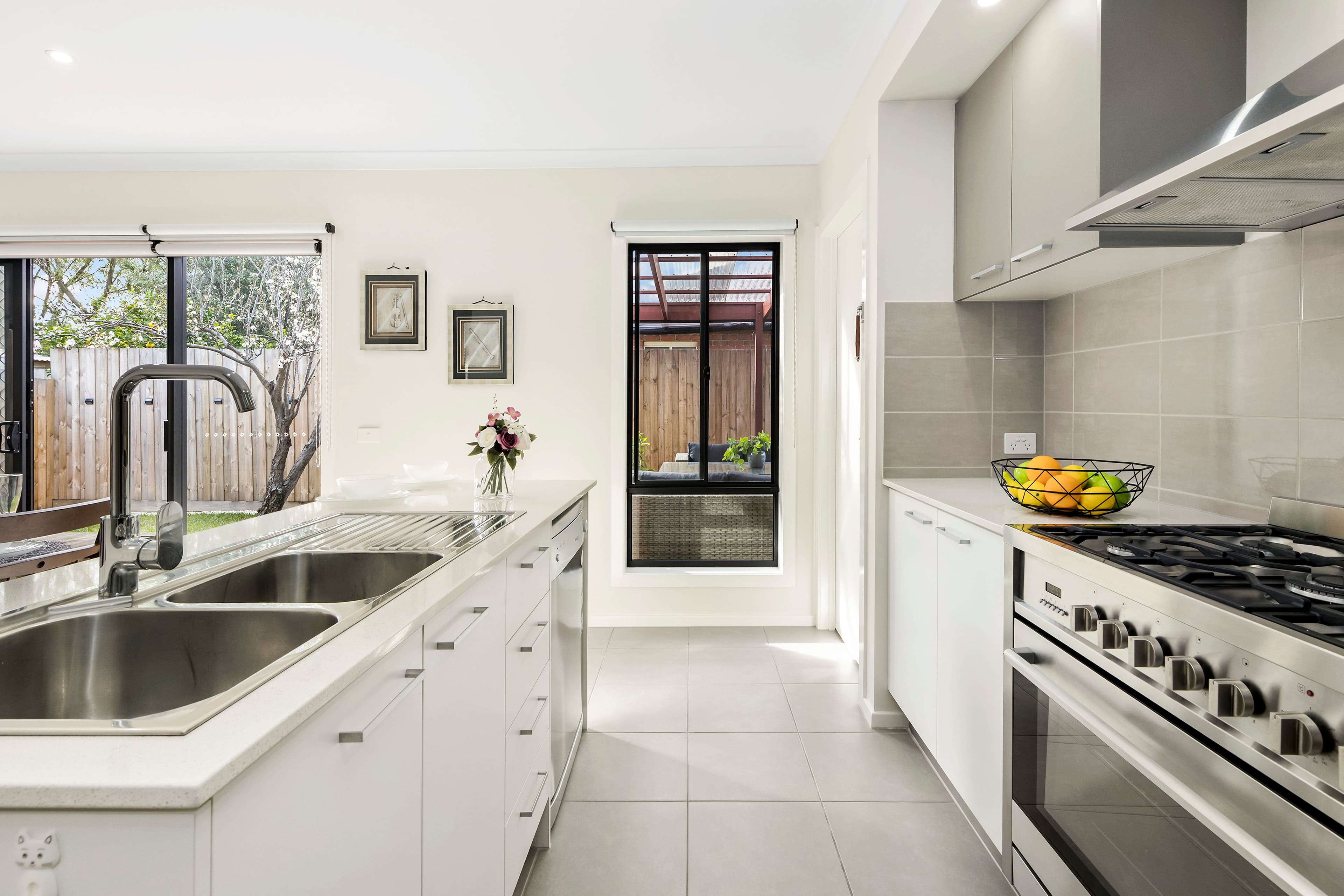 17 Moorookyle Avenue, Hughesdale VIC 3166, Hughesdale - Thumbnail 3