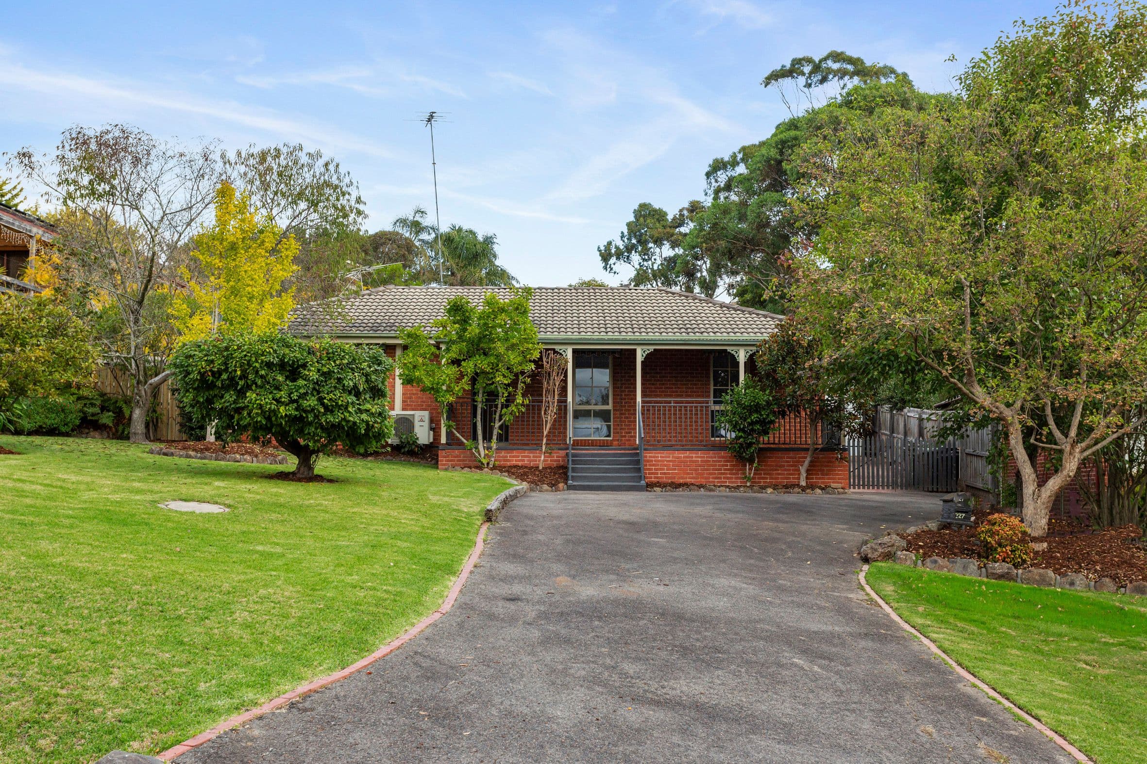 27 Bourke Street, Whittlesea VIC 3757, Whittlesea - Image 1