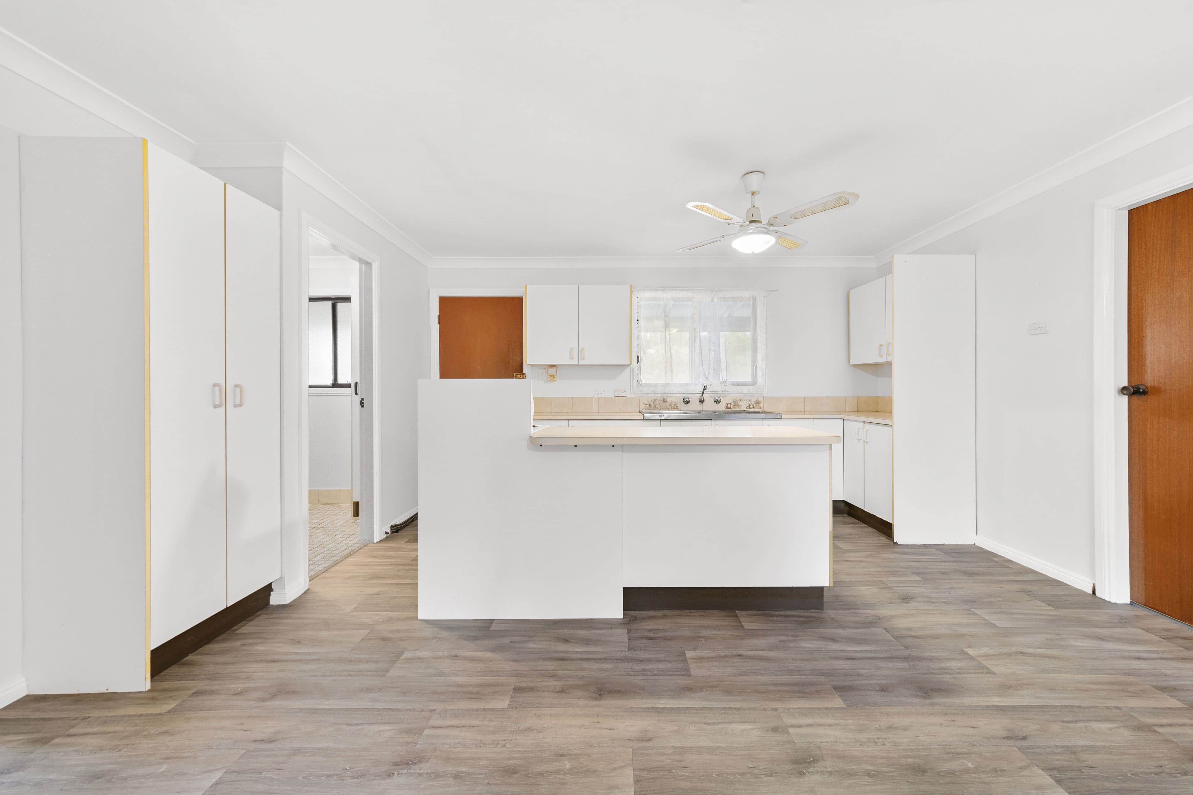 20 Laelana Avenue, Budgewoi NSW 2262, Budgewoi - Thumbnail 2