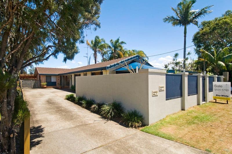 8 Morotai Avenue, PALM BEACH QLD 4221, Palm Beach - Image 1