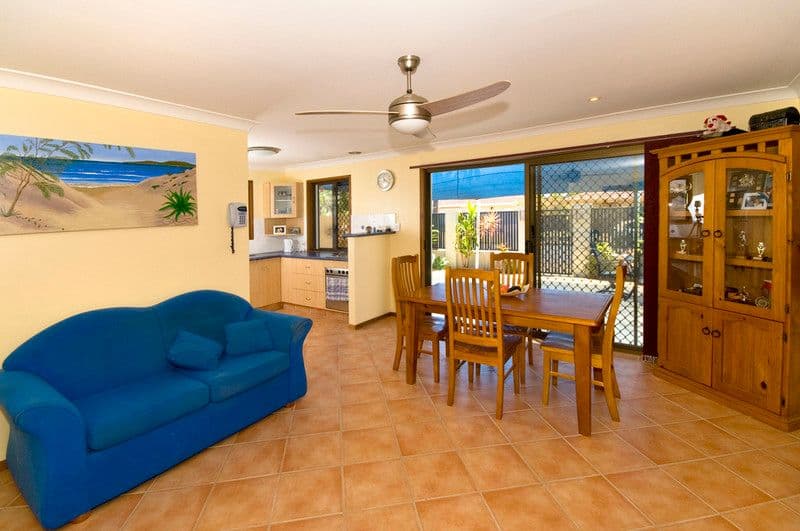 8 Morotai Avenue, PALM BEACH QLD 4221, Palm Beach - Thumbnail 4