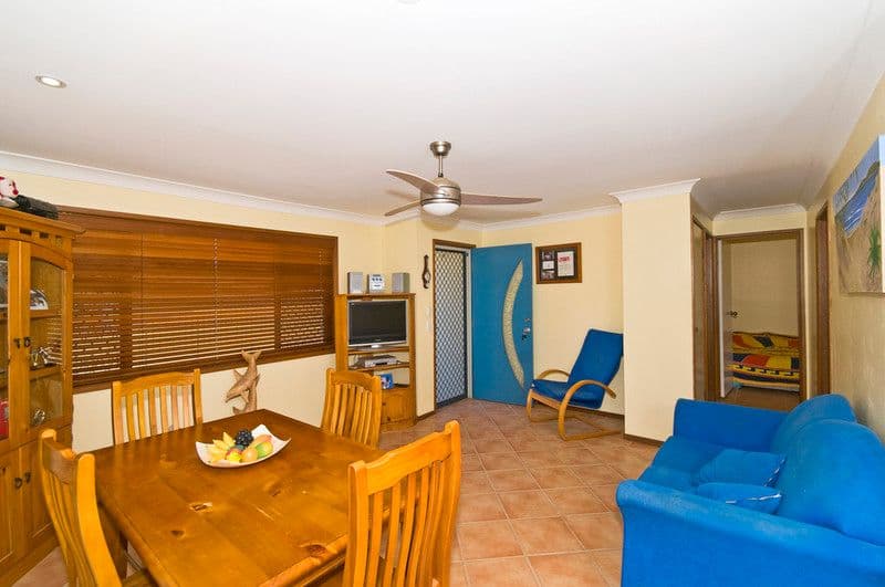 8 Morotai Avenue, PALM BEACH QLD 4221, Palm Beach - Thumbnail 7