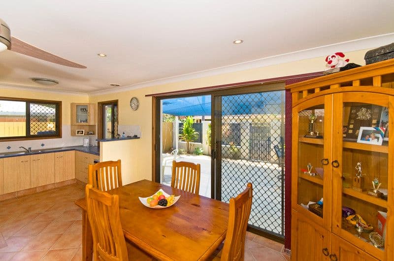 8 Morotai Avenue, PALM BEACH QLD 4221, Palm Beach - Thumbnail 8