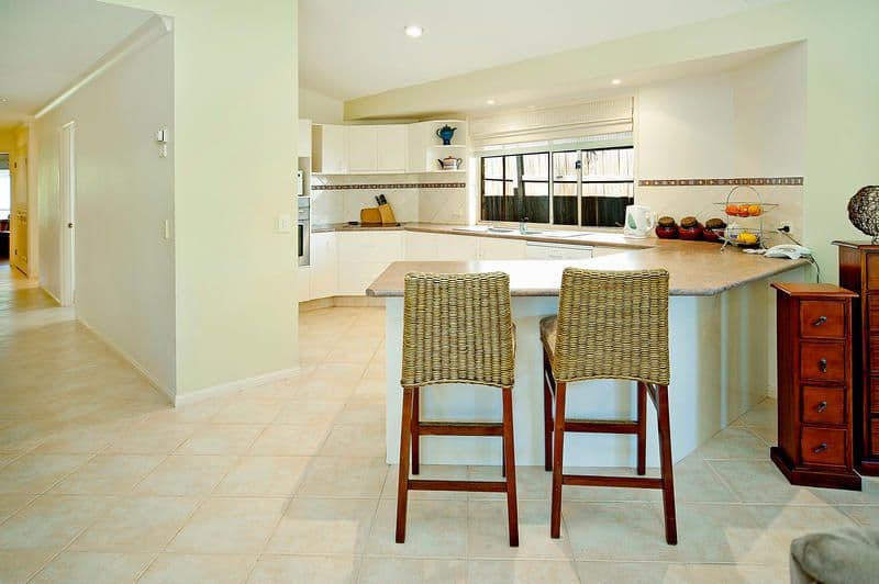 15 Edgeworth Place, HELENSVALE QLD 4212, Helensvale - Thumbnail 7