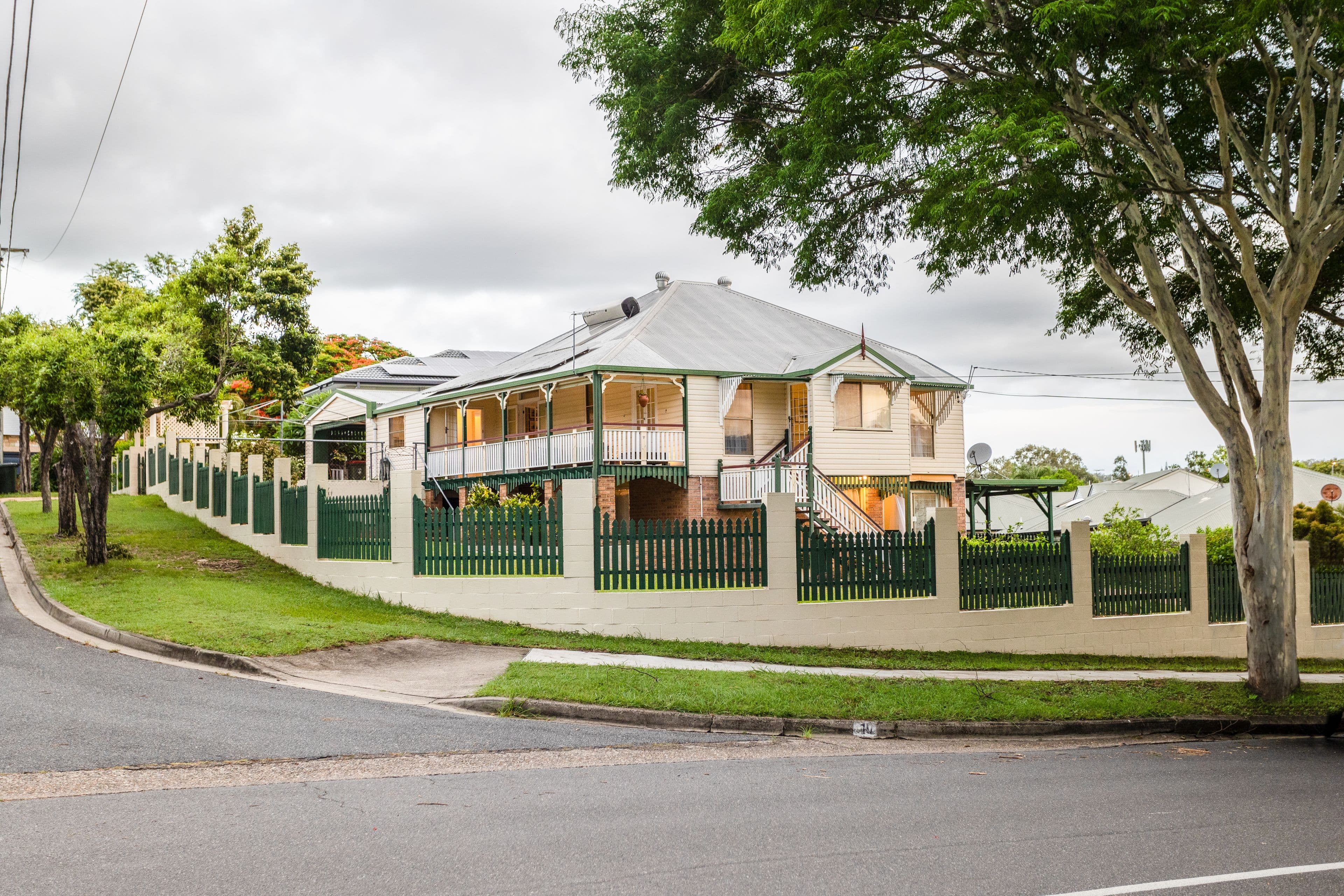 19 Hamel Road, Holland Park West QLD 4121, Holland Park West - Thumbnail 2