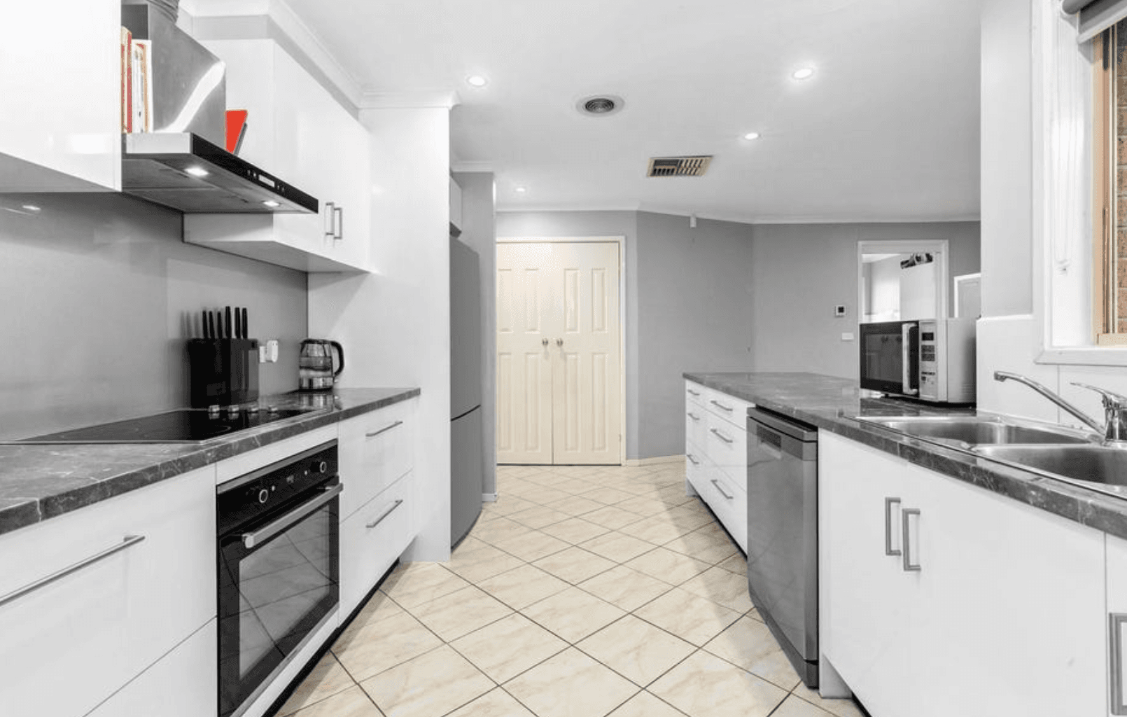 4 Beretta Court, Corio VIC 3214, Corio - Thumbnail 2