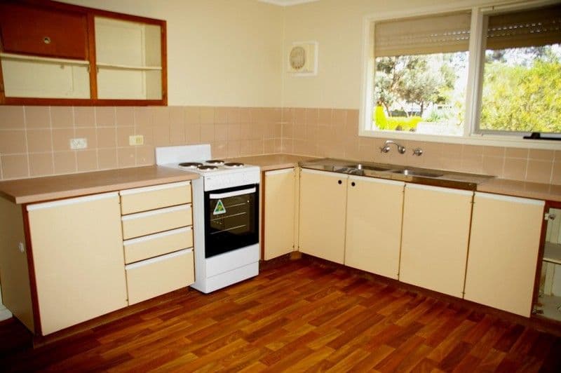 17 Murray Price Drive, RENMARK SA 5341, Renmark - Thumbnail 2