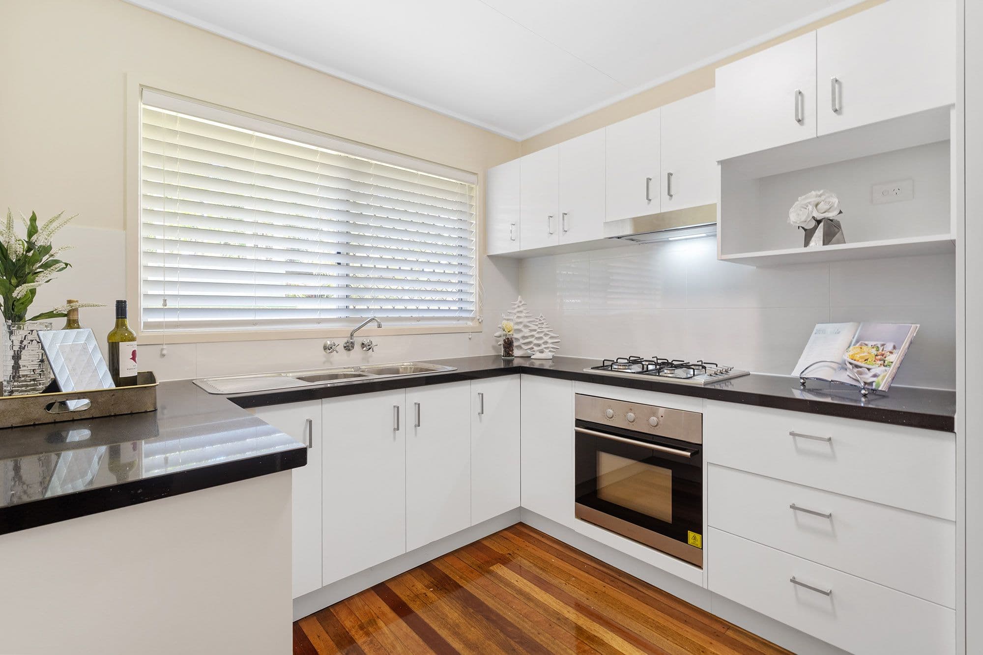 16 Joyal Street, Logan Central QLD 4114, Logan Central - Thumbnail 3