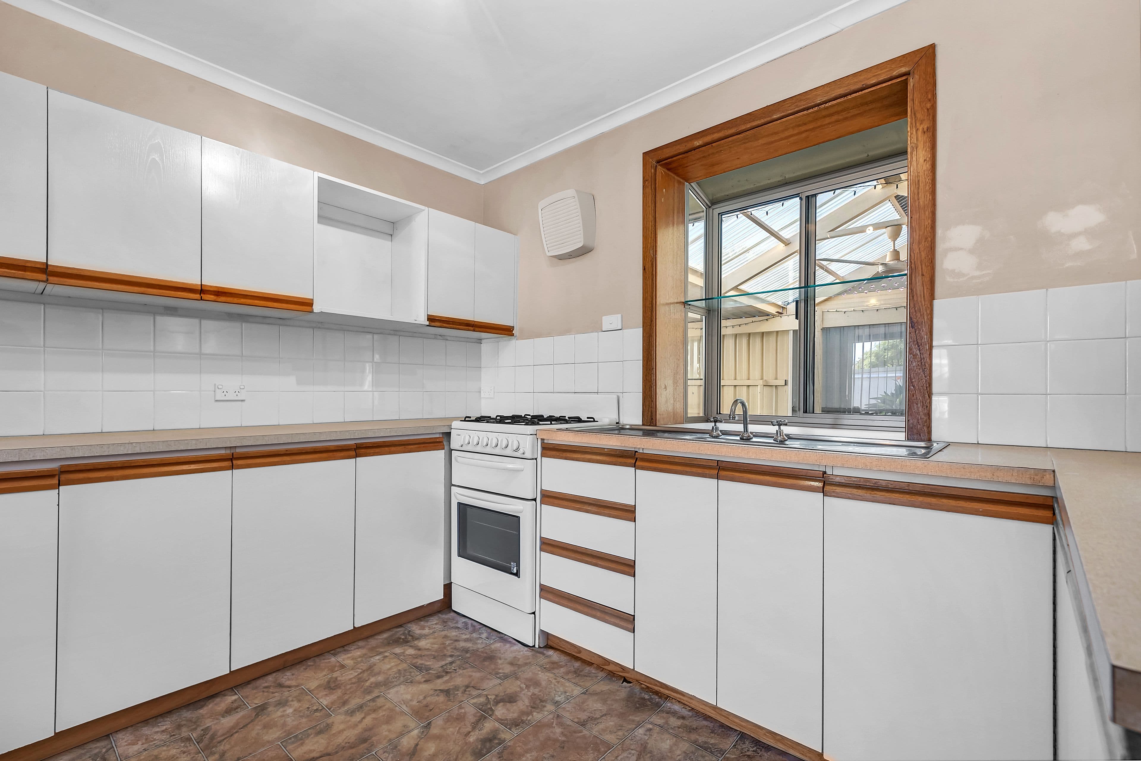 8 Sherborne Street, Elizabeth Downs SA 5113, Elizabeth Downs - Thumbnail 4