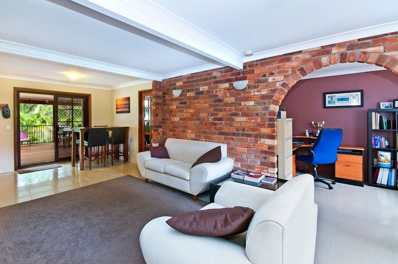20 Coolibah Drive, PALM BEACH QLD 4221, Palm Beach - Thumbnail 2