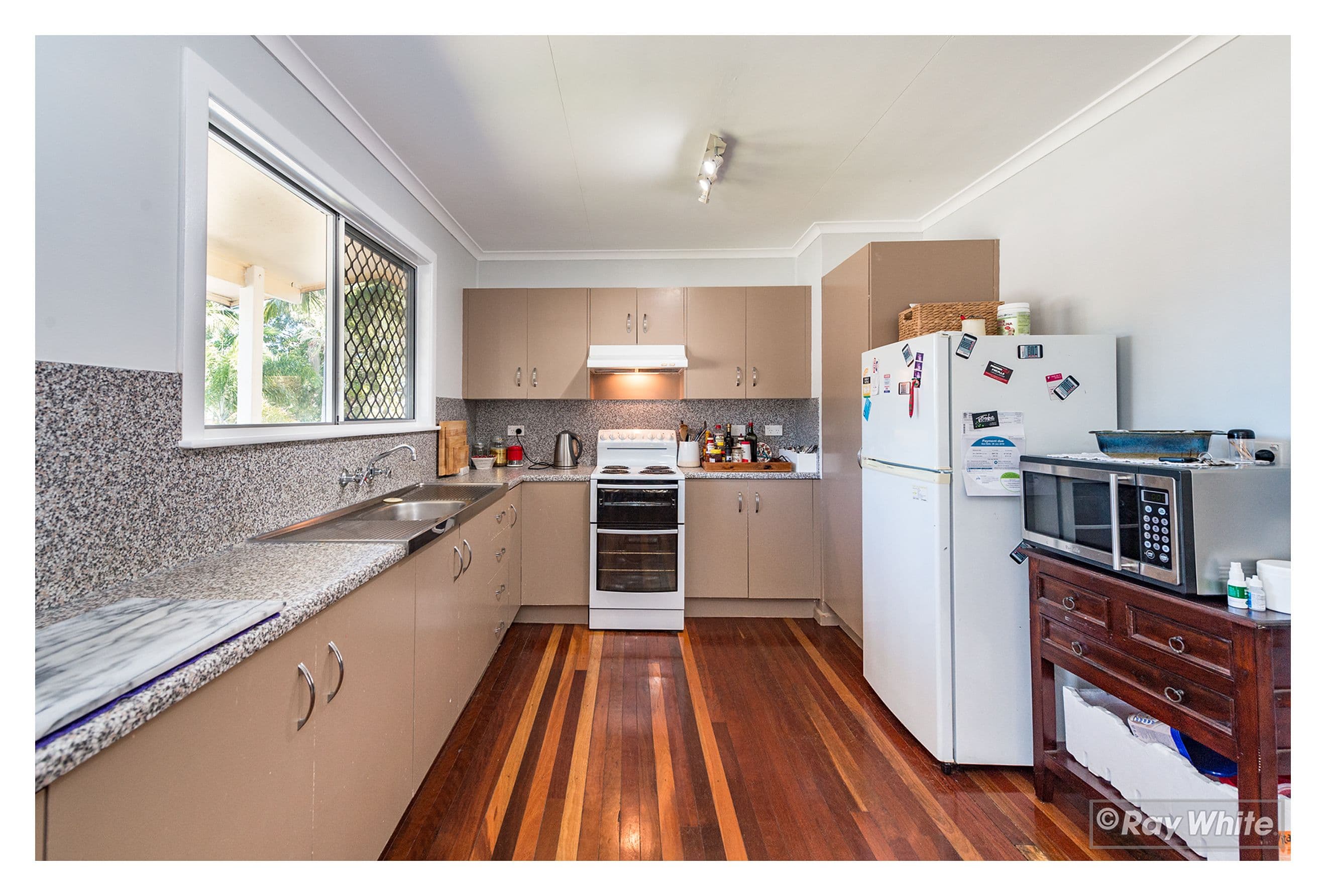 285 Duthie Avenue, Frenchville QLD 4701, Frenchville - Thumbnail 4