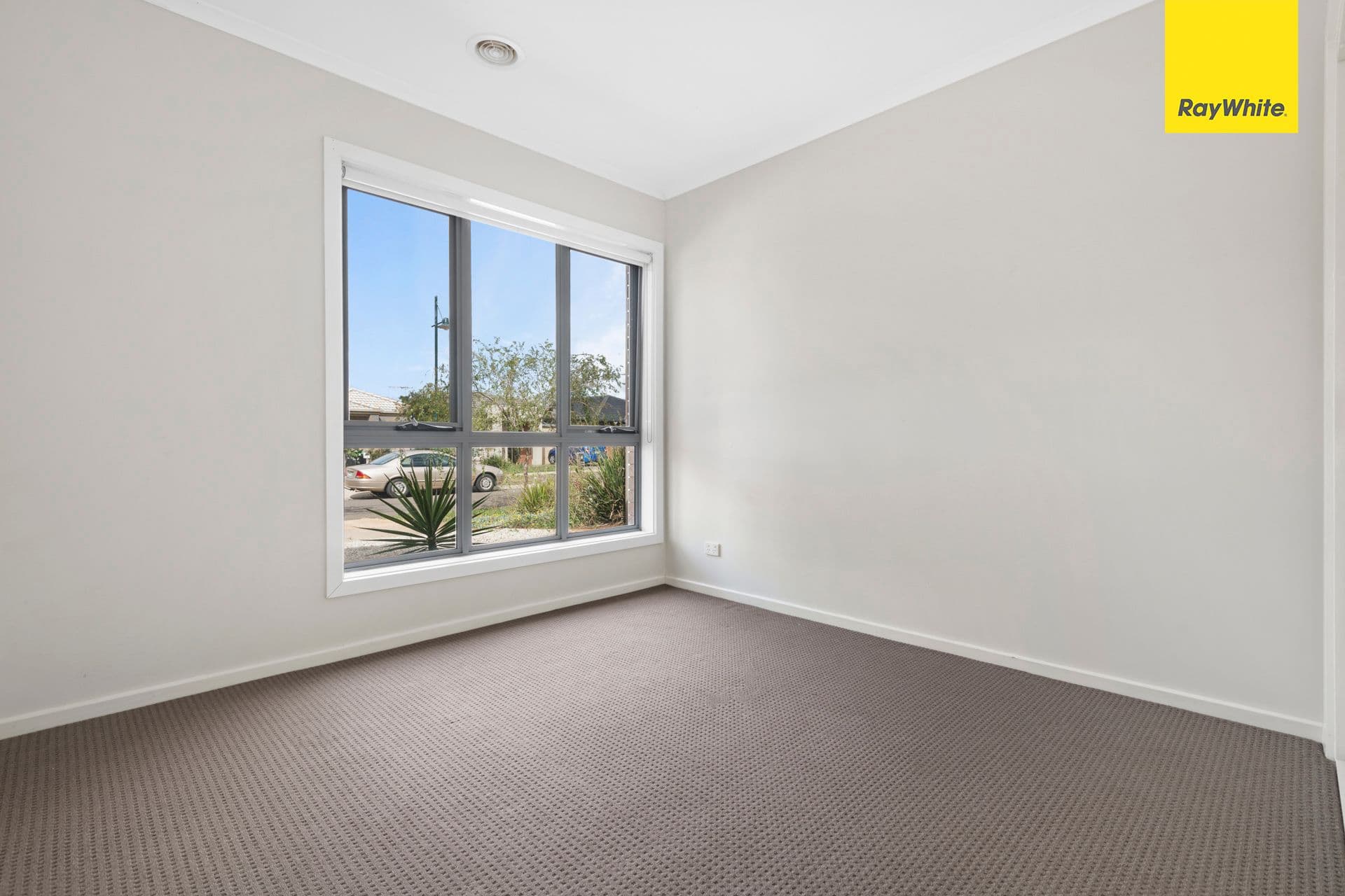 19 Colonus Street, Kurunjang VIC 3337, Kurunjang - Thumbnail 2