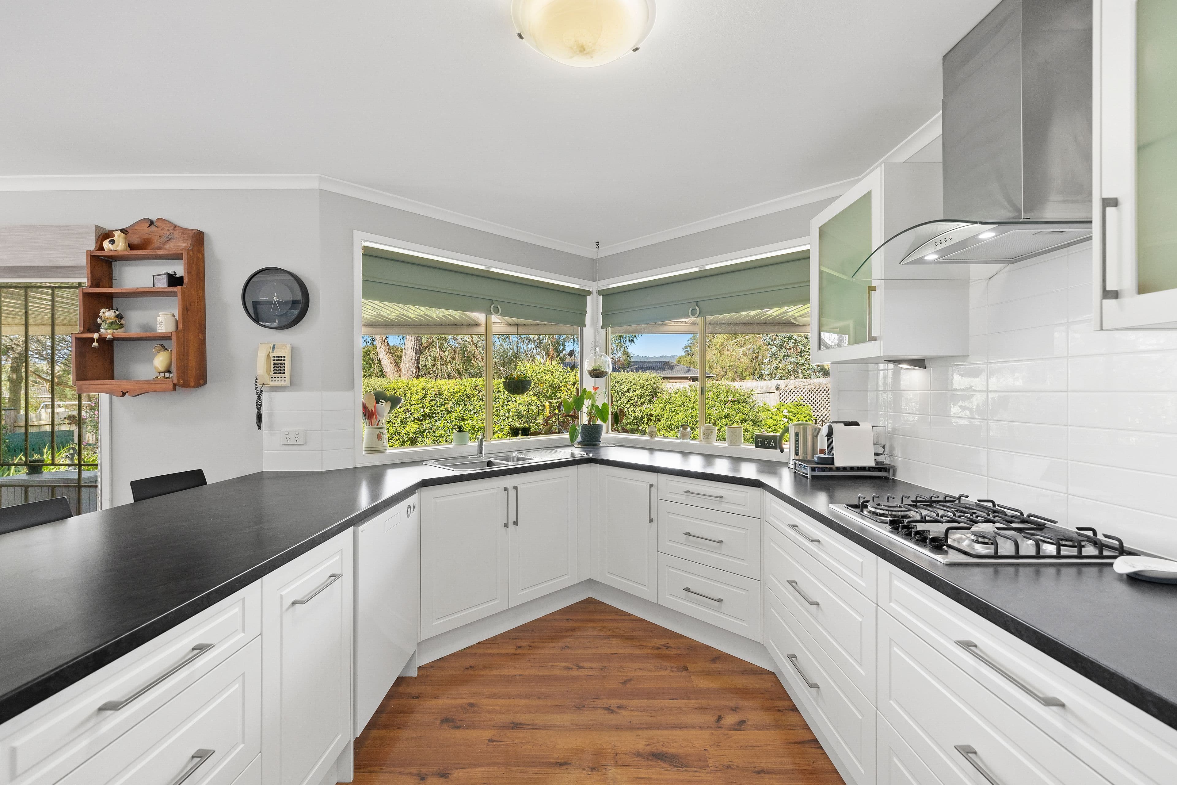 16 Fairlawn Place, Bayswater VIC 3153, Bayswater - Thumbnail 7
