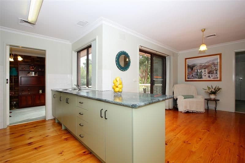 19 Grove Street, ELTHAM VIC 3095, Eltham - Thumbnail 5