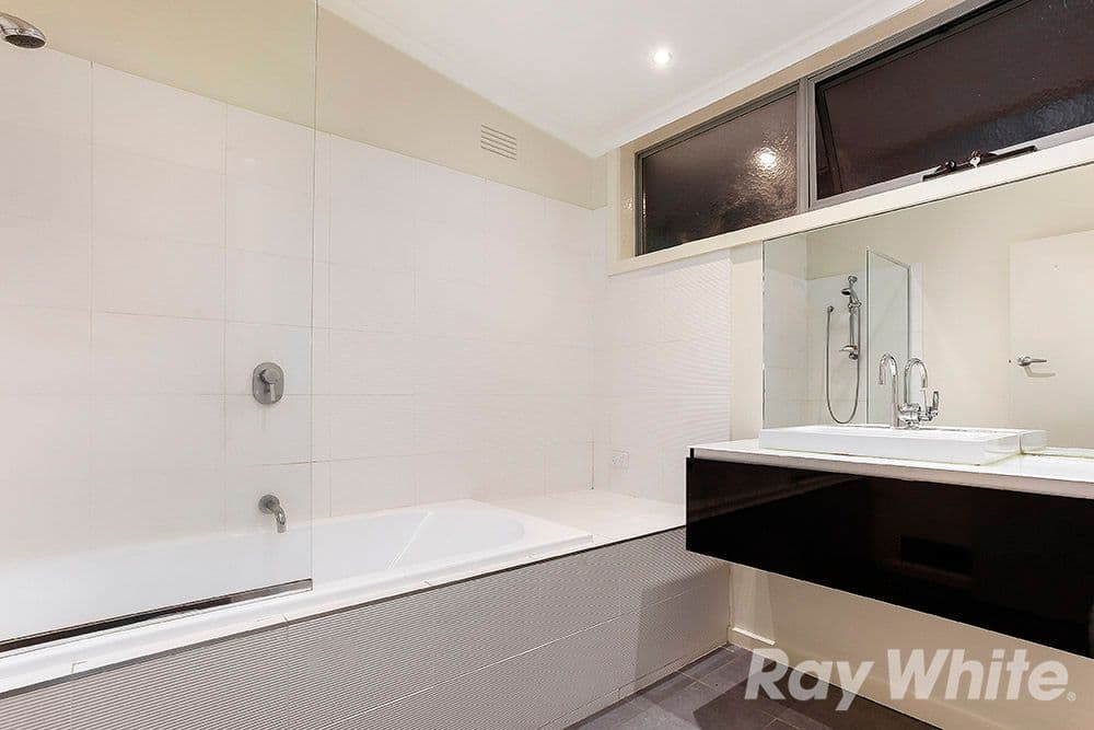 20 Thompson Street, Glen Waverley VIC 3150, Glen Waverley - Thumbnail 7