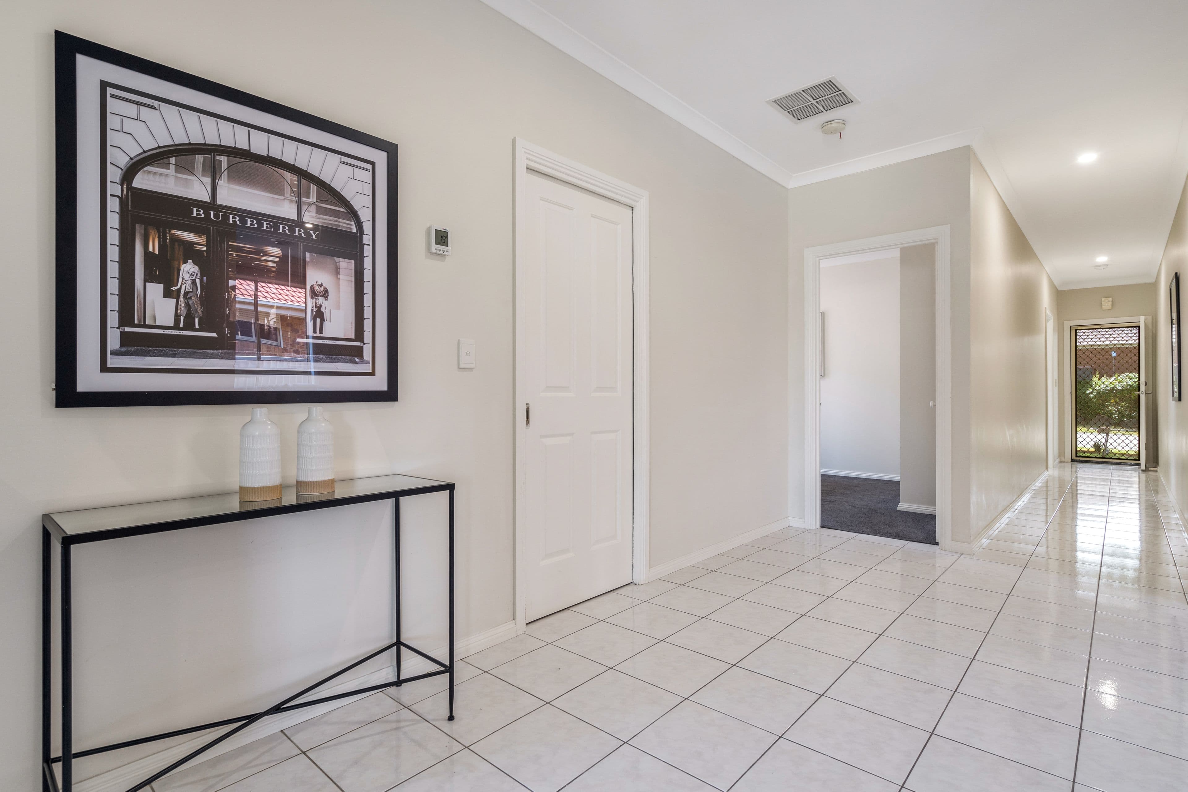 42 Woodlea Crescent, Craigieburn VIC 3064, Craigieburn - Thumbnail 2