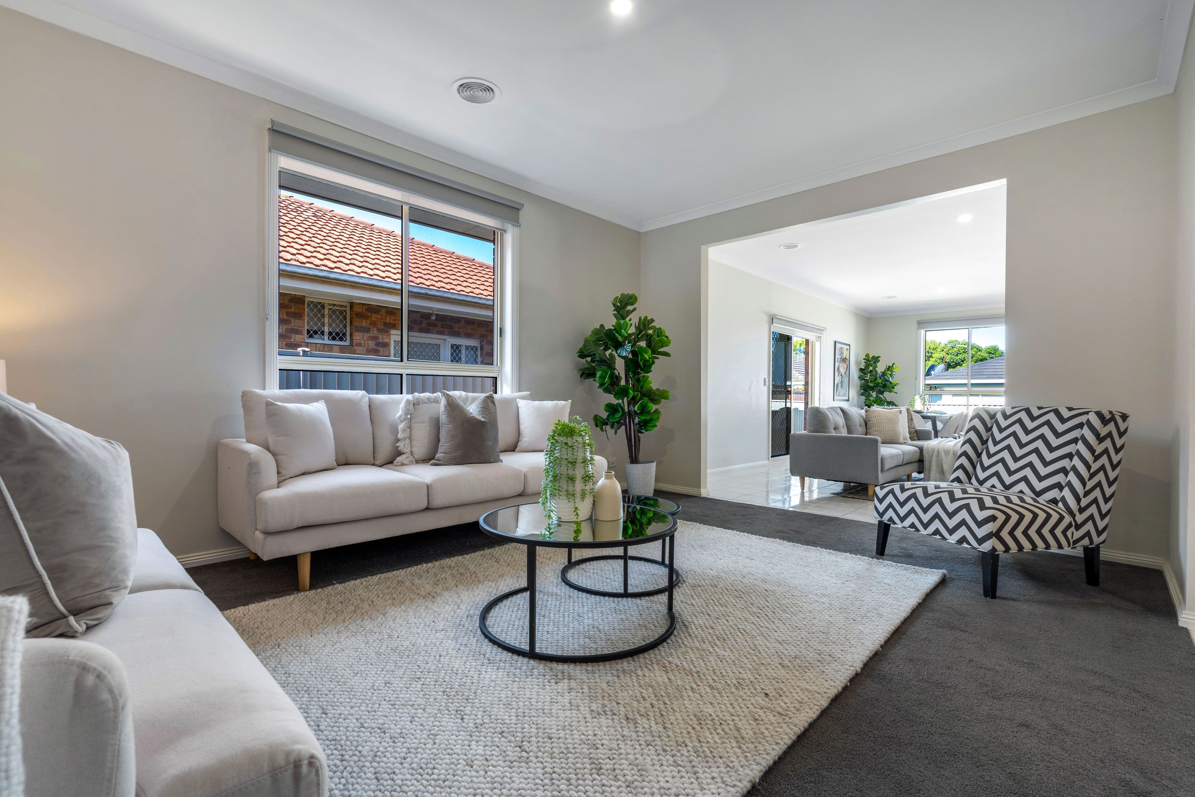 42 Woodlea Crescent, Craigieburn VIC 3064, Craigieburn - Thumbnail 4